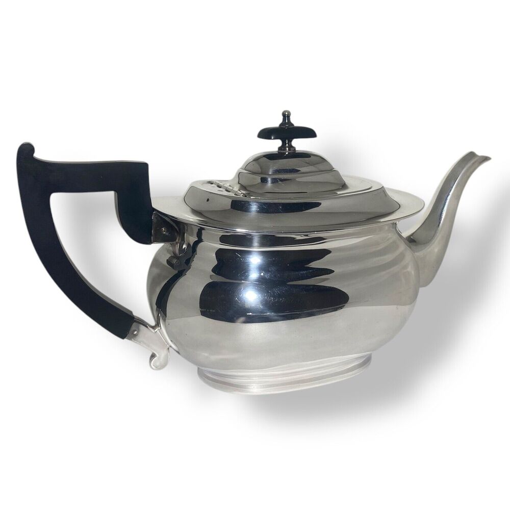Viners of Sheffield Alpha Tea Pot Silver Plated 1.5 qt Vintage England